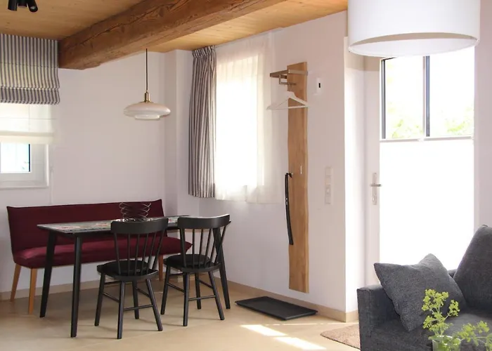 Alwine Semesterbostad *