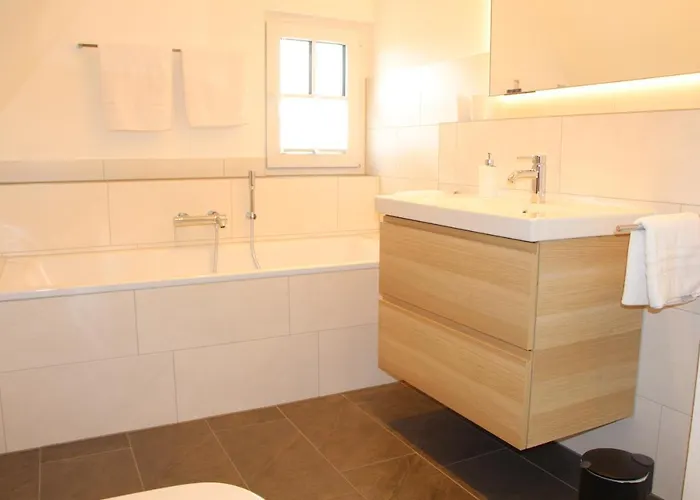 Alwine Semesterbostad Jork